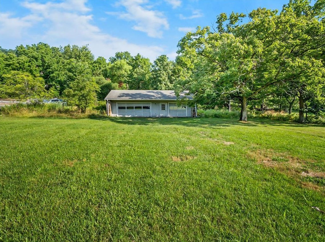 Property Photo #12