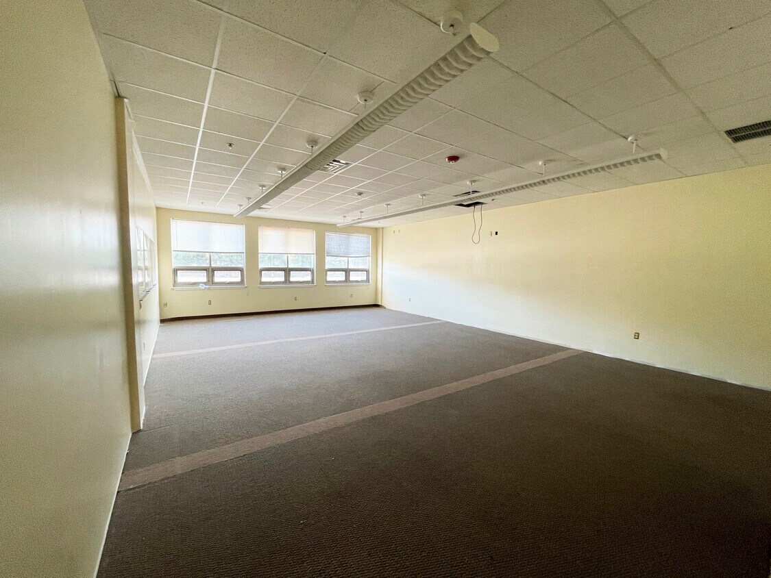 Property Photo #12