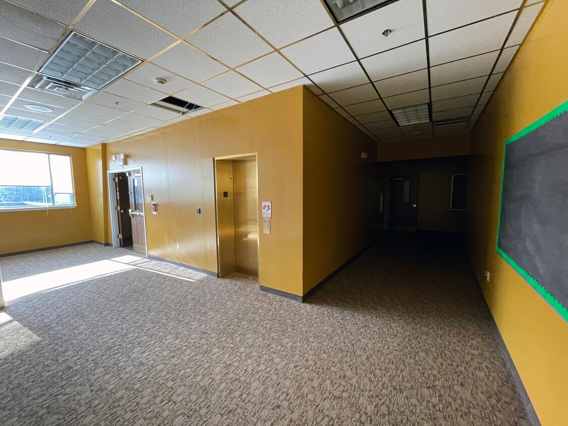 Property Photo #16